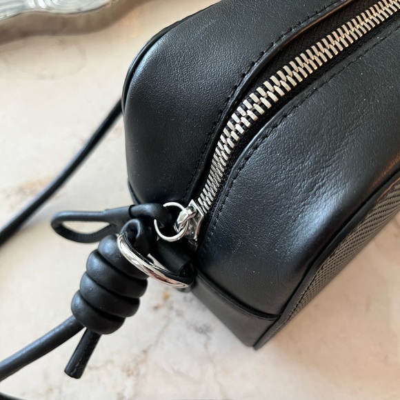 Lacoste Square Crossover Bag - Picture 4 of 11